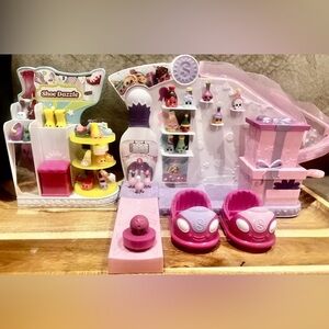 Shopkins Shoe Dazzle + Party Game Arcade + Fun Fair & 35 Mini Shopkins, EUC